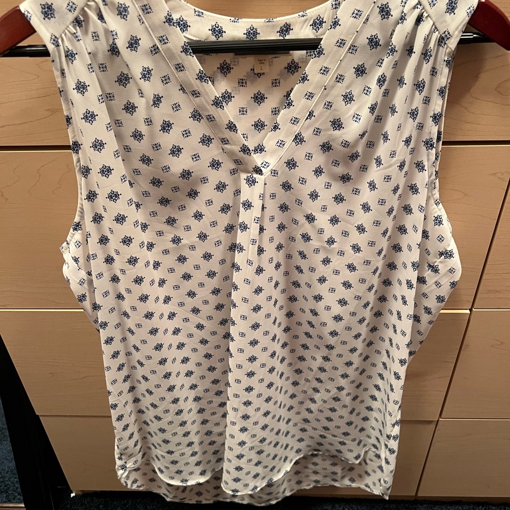 Sleeveless top